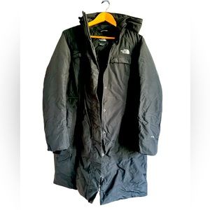 North Face Women’s Long Parka - L